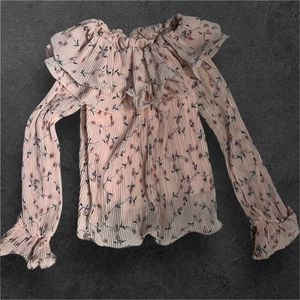 Floral Ruffle off shoulder/wide shoulder top