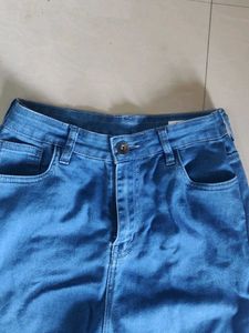Classic Blue High-Waisted Jeans