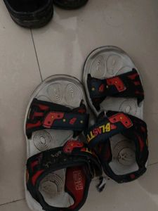 6 pair of footwear for kids