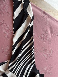 Chic Black &amp; White Striped Button-Up Shirt
