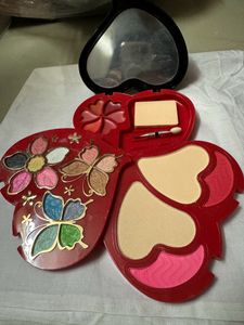 Makeup Box