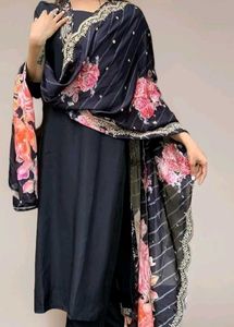 Elegant Black Kurta Set with Floral Dupatta