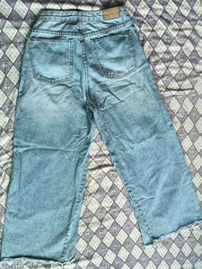 Stylish Women's Light Blue Denim Jeans