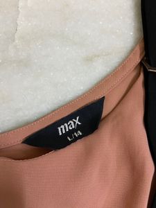 MAX FANCY SLEEVELESS TOP