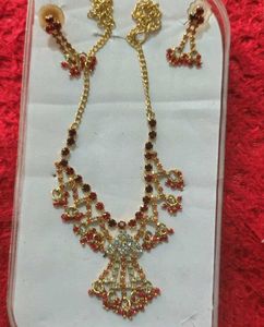 Red & Gold Stone Necklace Set