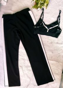 Black&amp; white nike bra with track pants