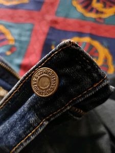 Levi's Jeans - Stylish Denim