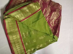 Elegant Red &amp; Gold Paisley Saree