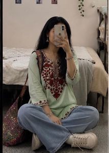 Elegant Light Green Embroidered Kurta