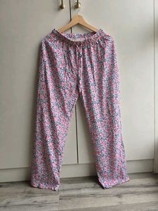 Cozy Floral Printed Night Suit &amp; Free Gift