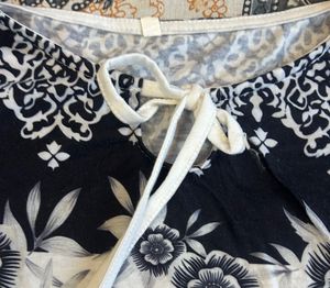 Black &amp; White Print Top
