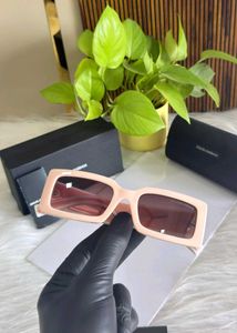 D&amp;G PREMIUM QUALITY UNISEX SUNGLASSES AT SALE