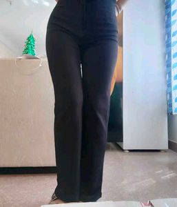 Elegant Black Wide Leg Trousers..✨