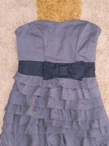 H&amp;M Chic Strapless Ruffle Dress
