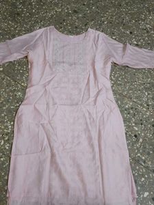 Beautiful Pink Embroidered Kurta