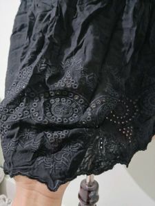 Black Embroidered Sleeveless Kurta