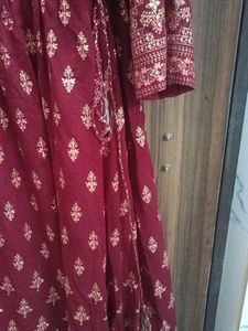 Maroon Ethnic Kurta with Gold Print