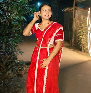 Exquisite Red Saree with Intricate Design Jamdani