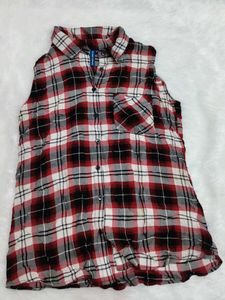 Chic Plaid Sleeveless Shirt