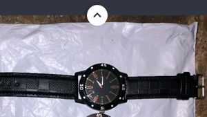 Brand New**** Black ⌚ Watch For Real Men's/Kids