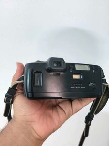Minolta Riva Zoom 105i Quartz Date Camera