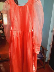 offer till 8pm!!!!!Elegant Pink Party Gown