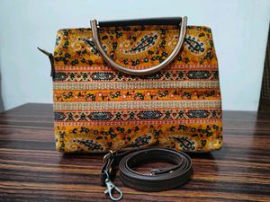 Unique Paisley Print Handbag