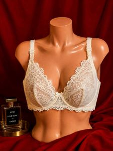 🇳🇿💫🎀White colour beautiful bra