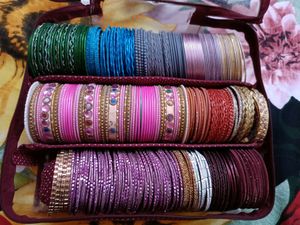 Set Of Bangales Without Bag