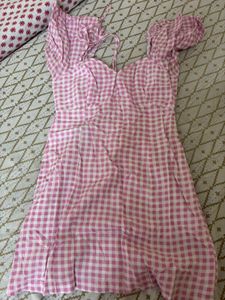 Pink Gingham Puff Sleeve Dress