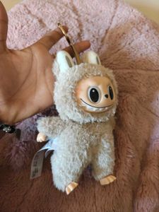 Cute Monster labubu   Keychain