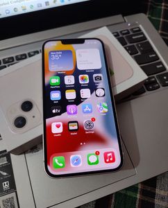 Apple iPhone - Like New Condition