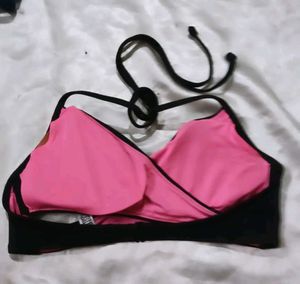 Chic Black Bikini with Skirt thiri pis