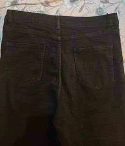 Black Denim Jeans (High-Rise)