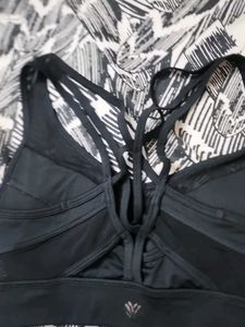 Stylish Black Sports Bra 🥀💀