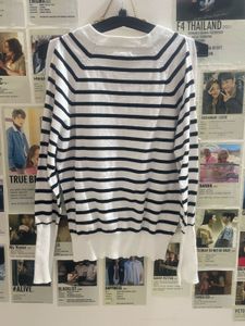 Korean top