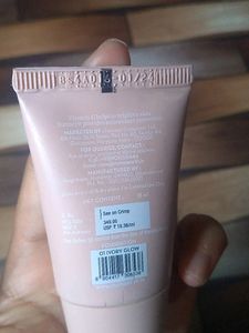 Maybelline N Mamaearth Foundation