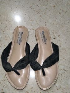 Elegant Black Bow Sandals