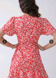 Chic Red Floral Wrap Dress