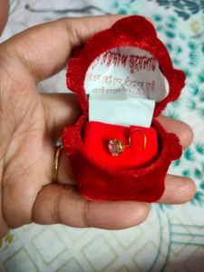Gold Nose Pin