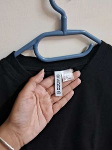 Black Crop Top