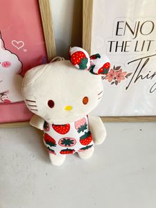 helo kitty plushi