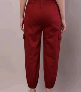 Comfortable Maroon Cargo Pants for Women 👖🌟