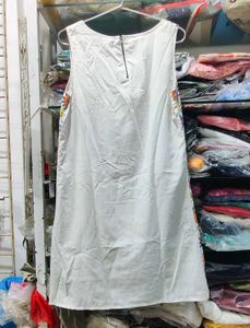 Chic Floral Panel Sleeveless Dress