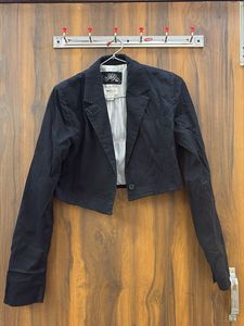 H&M Cropped Black Blazer