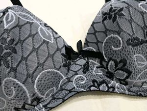 Lace Floral Padded Bra 🖤🖤