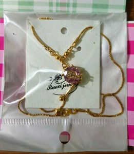Elegant 🩷 Stone Pendant Necklace! 🍀🌸