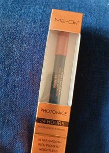 ME-ON PhotoFace Lip Crayon