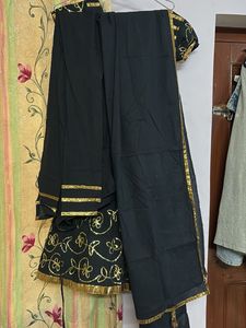 Black &amp; Gold Ethnicsuit with dupatta