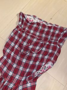 Red Plaid Sleeveless Hooded Top